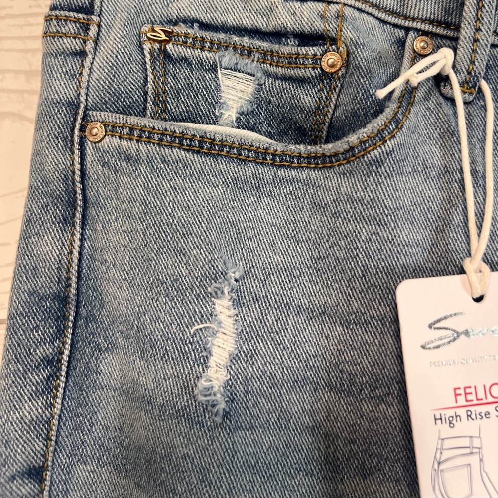 NWT • Seven7 Felicity High Rise Denim Jeans • Slim Flare • Size 4 • Enchanted - Picture 7 of 16